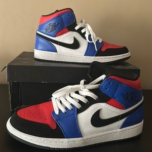 Air Jordan 1 Mid